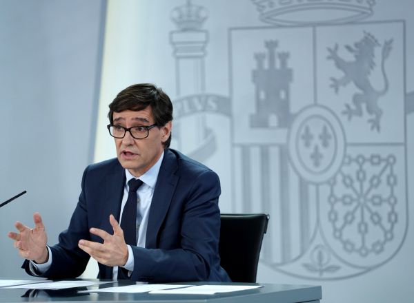 El ministro de Sanidad, Salvador Illa, durante su comparecencia en la rueda de prensa posterior al Consejo de Ministros extraordinario.
