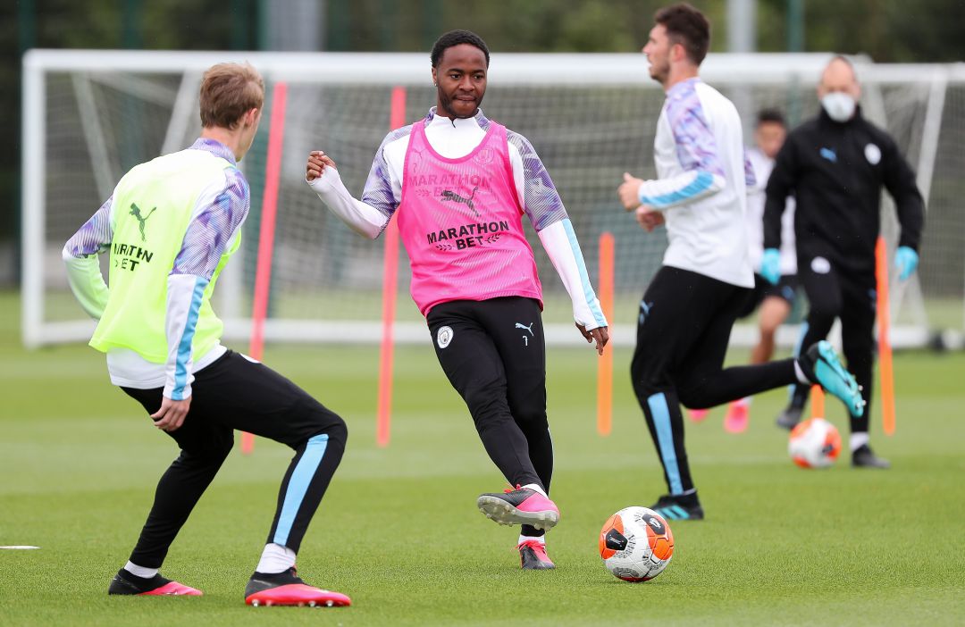 Sterling, durante el entrenamiento del City, este sábado Sterling, durante el entrenamiento del City, este sábado