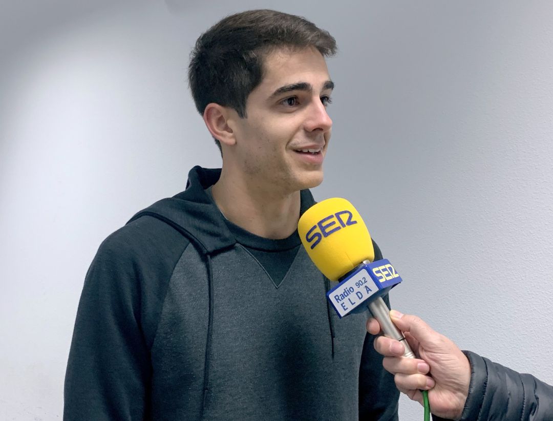 Ricky López se ha ganado su renovación con el Eldense Ricky López se ha ganado su renovación con el Eldense