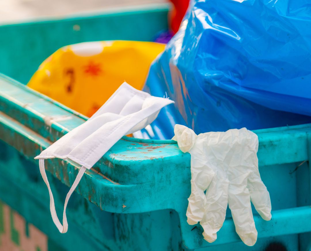 UCE Palencia solicita la colocación de contenedores especiales para mascarillas y guantes UCE Palencia solicita la colocación de contenedores especiales para mascarillas y guantes