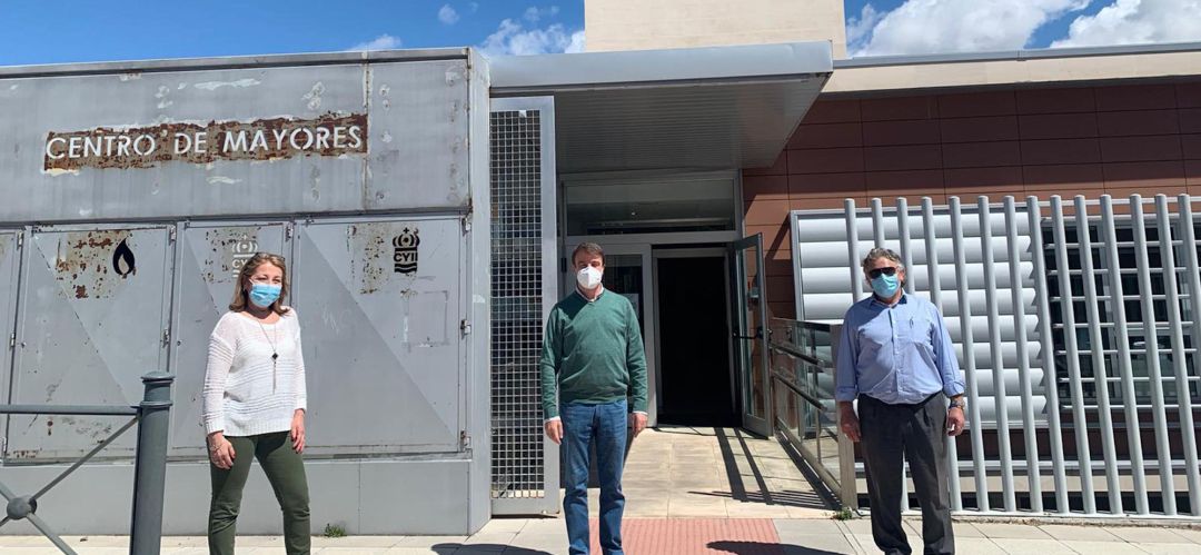 El alcalde y el concejal de Promoción del Mayor visitaron las instalaciones El alcalde y el concejal de Promoción del Mayor visitaron las instalaciones
