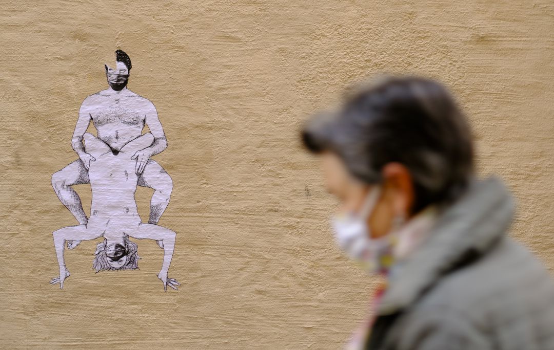Una pintada de contenido sexual aparecida en una calle Bruselas. Una pintada de contenido sexual aparecida en una calle Bruselas.