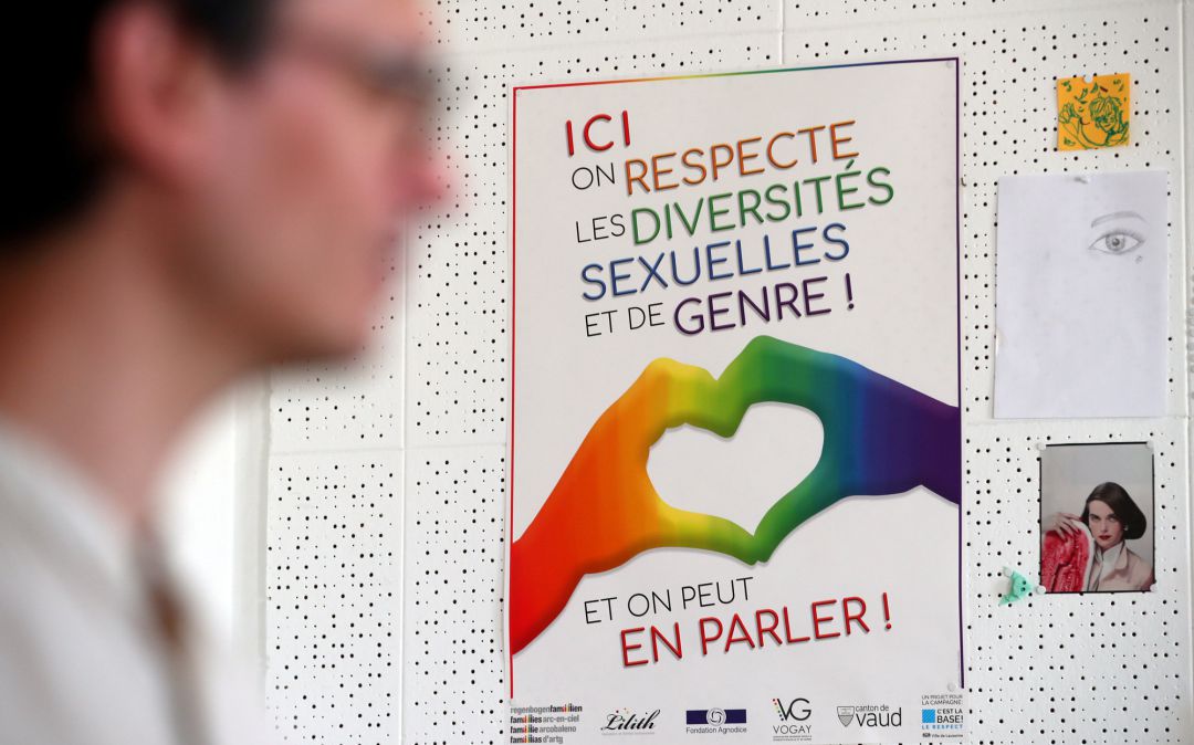 Un poster en defensa del matrimonio en Suiza. Un poster en defensa del matrimonio en Suiza.