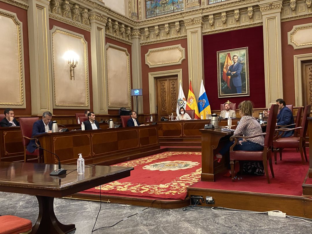 Sesión de Control en el Ayuntamiento de Santa Cruz de Tenerife. Sesión de Control en el Ayuntamiento de Santa Cruz de Tenerife.