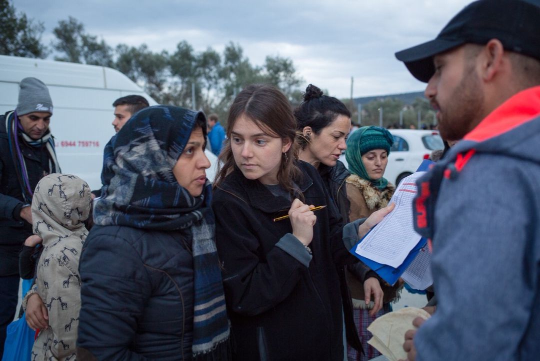 Maialen Garmendia, en su labor con Zaporeak, en el campo de refugiados de Moria, en Lesbos Maialen Garmendia, en su labor con Zaporeak, en el campo de refugiados de Moria, en Lesbos