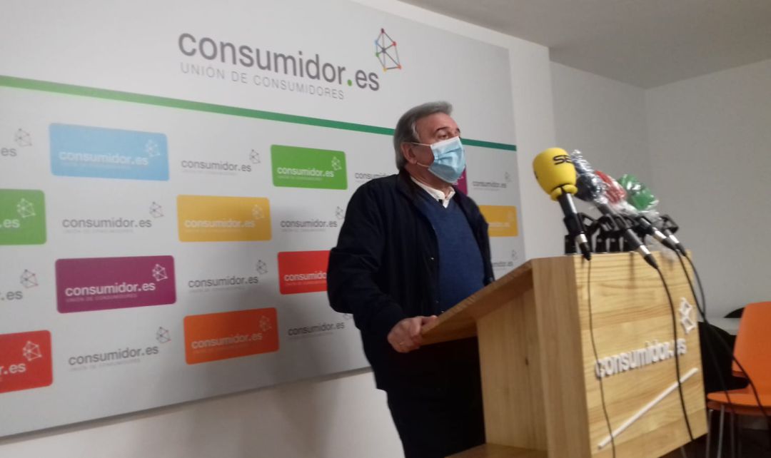 El presidente de la UCE durante su rueda de prensa El presidente de la UCE durante su rueda de prensa