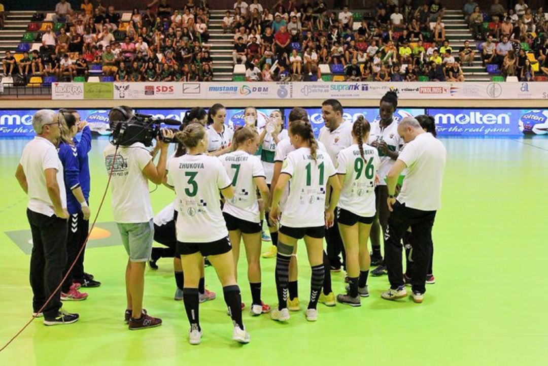 Las jugadoras del Elche en un partido en el Pabellón Esperanza Lag Las jugadoras del Elche en un partido en el Pabellón Esperanza Lag