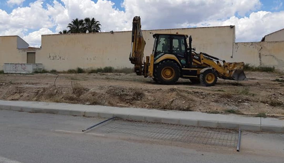 Obras en le cementerio de Sax Obras en le cementerio de Sax