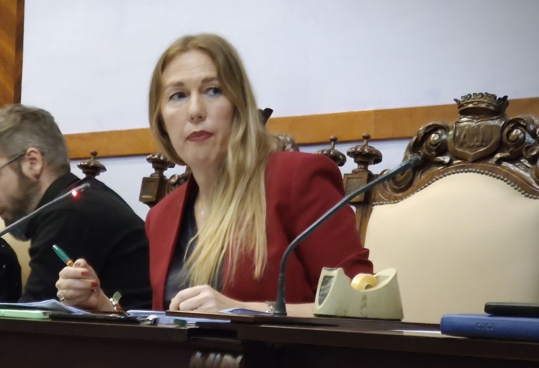 Salud Anguita de Vox Jaén habría sido objeto de la apertura de un Expediente por pate del Comité de garantías del partido, según las fuentes consultadas por Radio Jaén Salud Anguita de Vox Jaén habría sido objeto de la apertura de un Expediente por pate del Comité de garantías del partido, según las fuentes consultadas por Radio Jaén