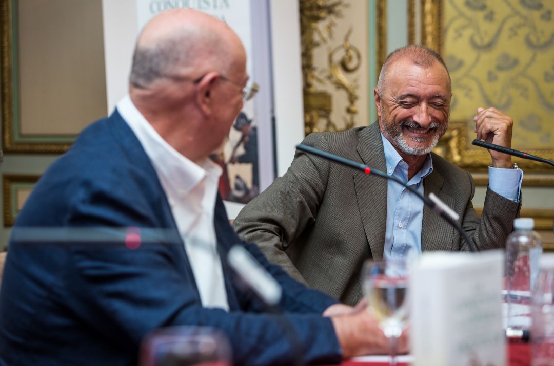 Foto de archivo de Arturo Pérez Reverte. Foto de archivo de Arturo Pérez Reverte.