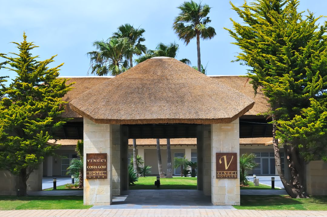 Entrada del Vincci Costa Golf, en Chiclana Entrada del Vincci Costa Golf, en Chiclana