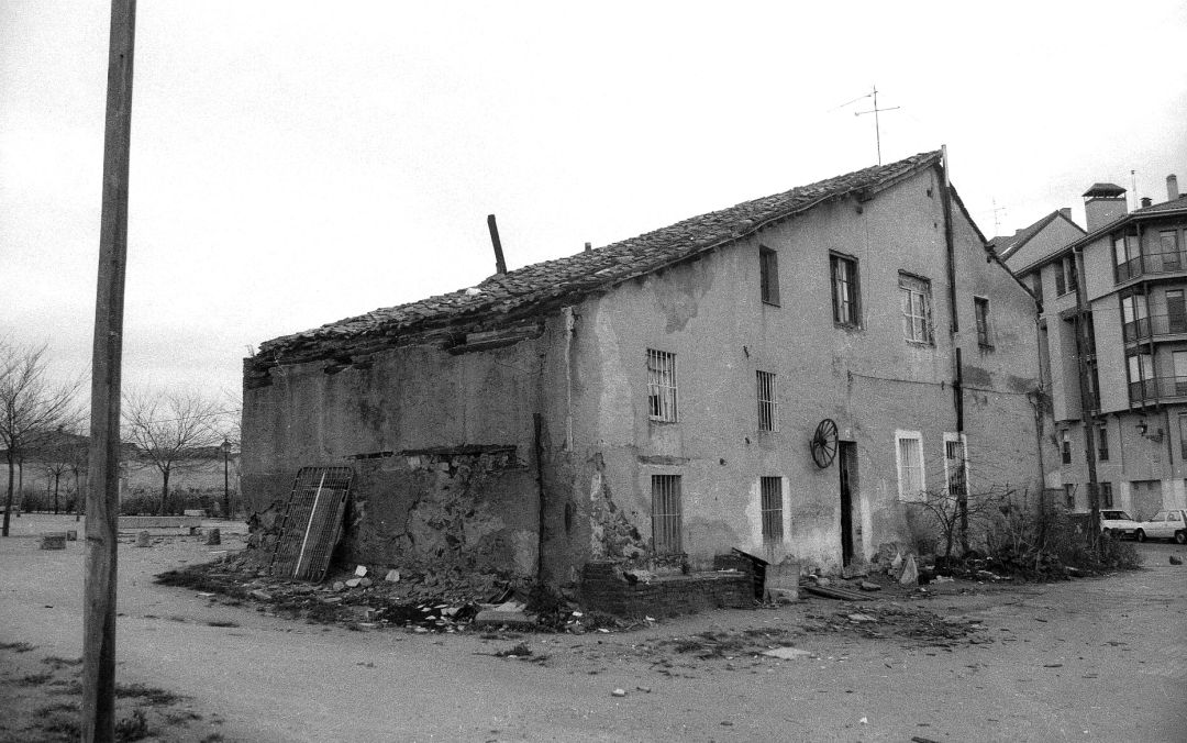 La Casa de los Gitanos derribada para paso una pista de deportes autóctonos La Casa de los Gitanos derribada para paso una pista de deportes autóctonos