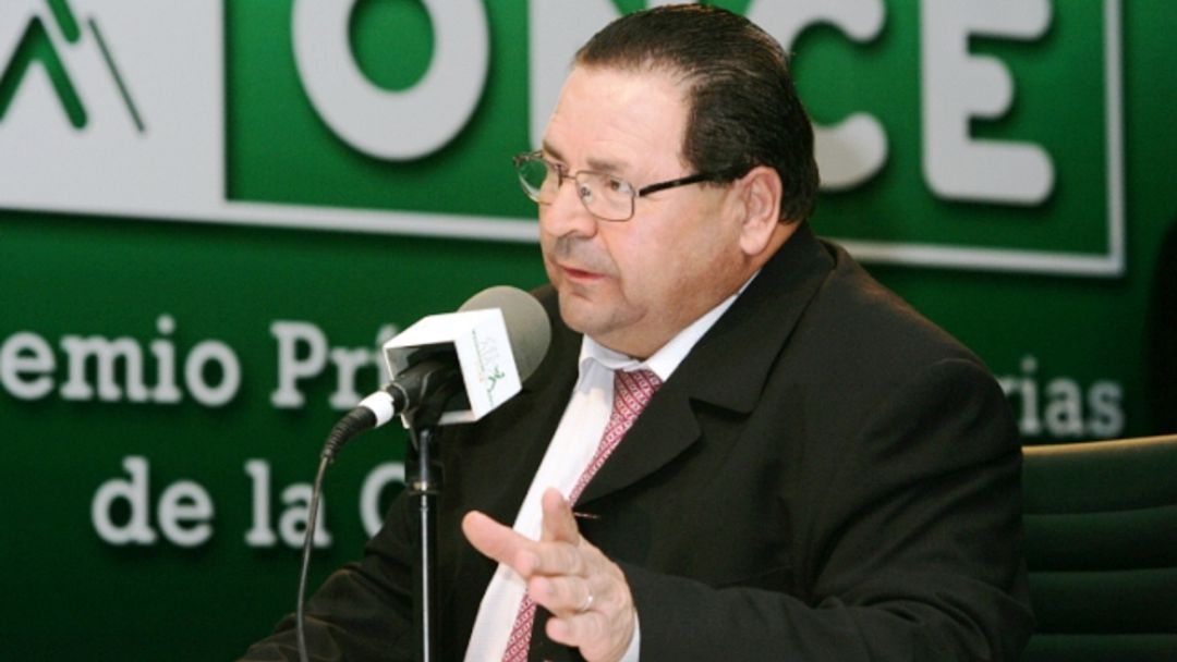 Antonio Lara, vendedor de la ONCE Antonio Lara, vendedor de la ONCE