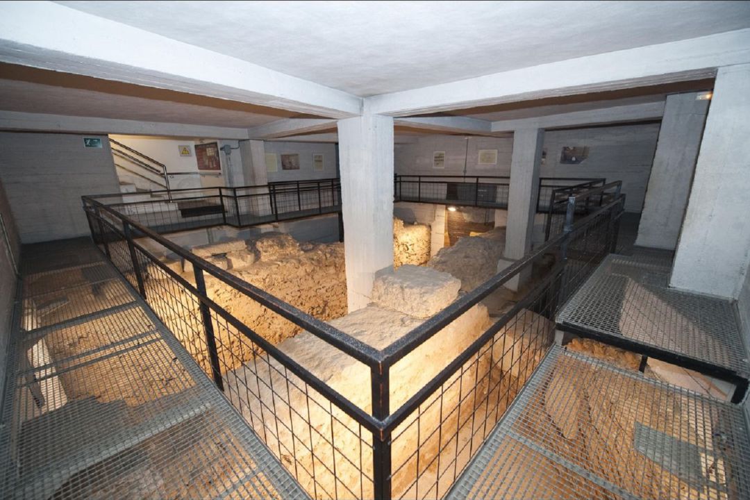 El Ayuntamiento de Cartagena ultima el inicio de las obras para la conservación de la cripta de la Muralla Bizantina. El Ayuntamiento de Cartagena ultima el inicio de las obras para la conservación de la cripta de la Muralla Bizantina.