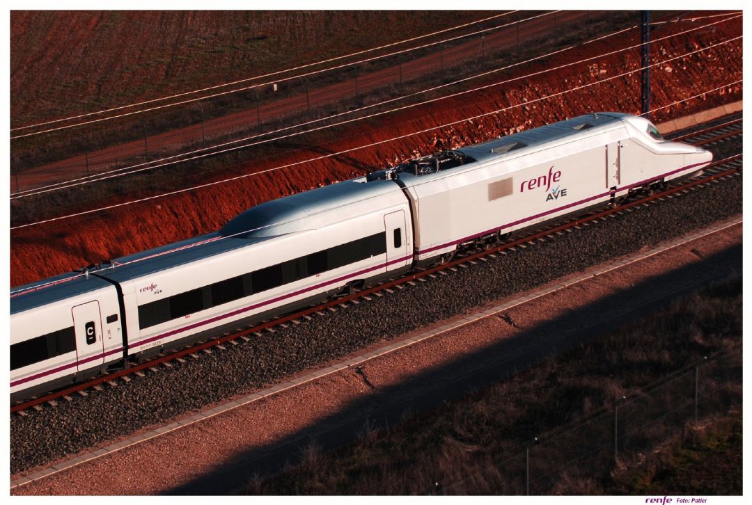 Tren AVE de Renfe Tren AVE de Renfe