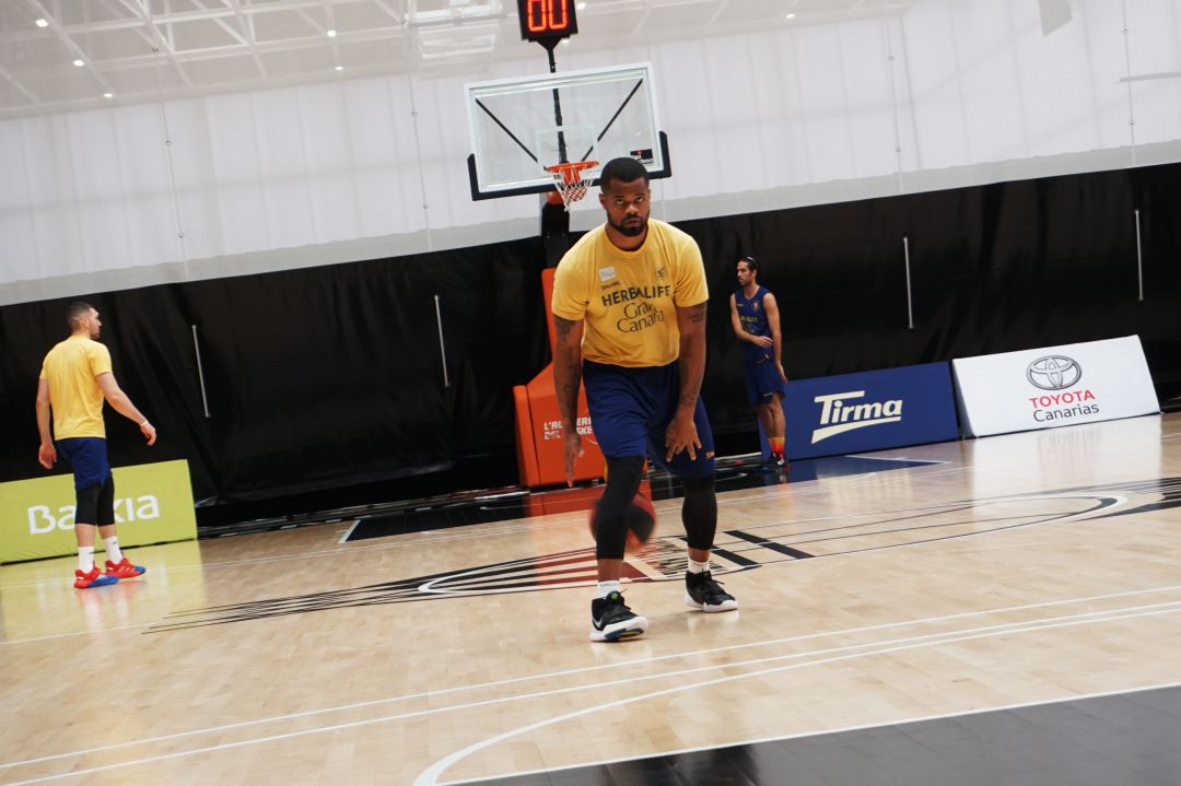 Omar Cook. Omar Cook.
