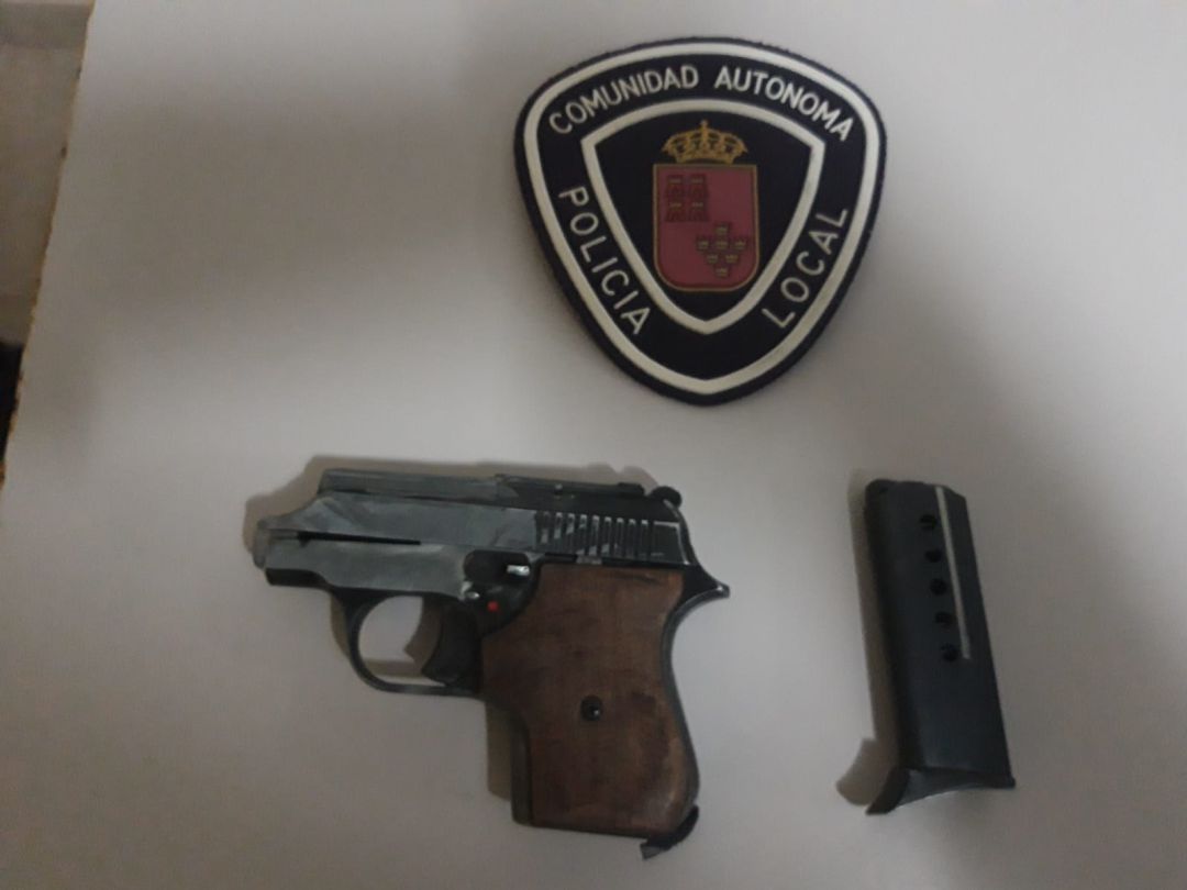 Detenido en Lorca un joven en busca y captura y el amigo que le ayudó a huir de la Policía Local Detenido en Lorca un joven en busca y captura y el amigo que le ayudó a huir de la Policía Local