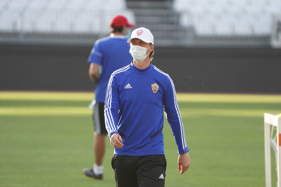 Guti en el Estadio de los Juegos Mediterráneos. Guti en el Estadio de los Juegos Mediterráneos.