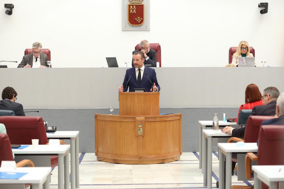 El portavoz del PP, Joaquín Segado, durante su intervención en el Debate sobre el estado de la Región El portavoz del PP, Joaquín Segado, durante su intervención en el Debate sobre el estado de la Región