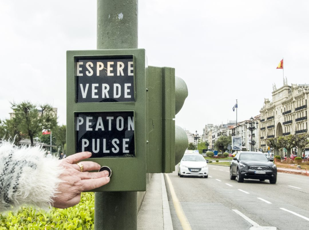 Pulsadores para peatón Pulsadores para peatón
