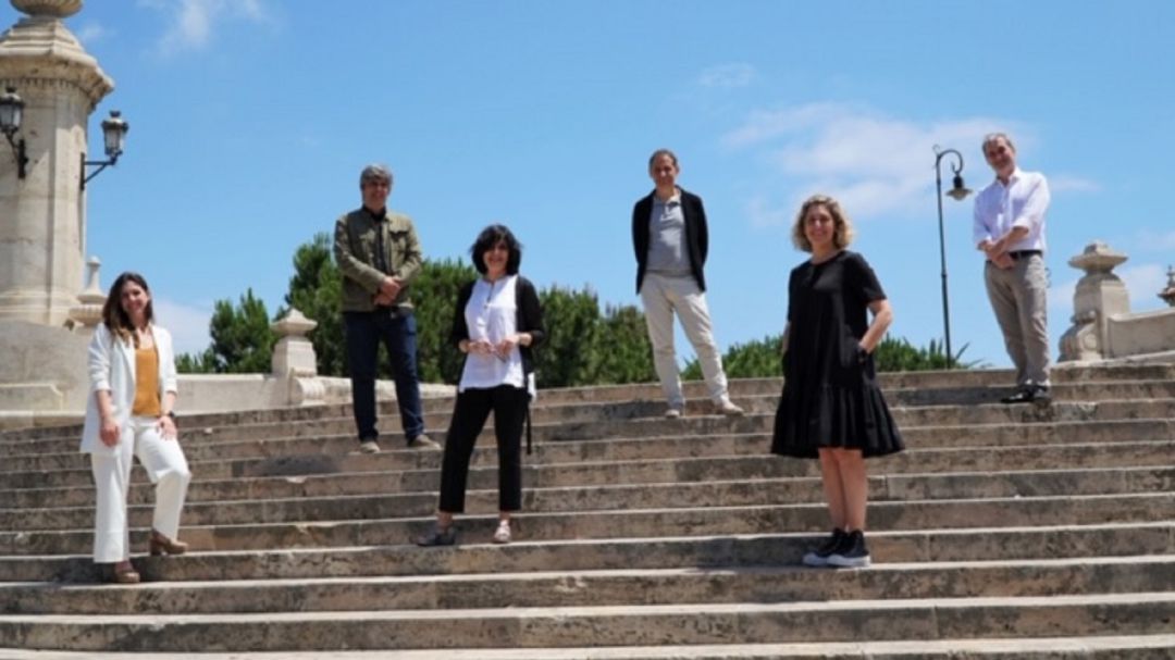 Marina Sender (tercera por la izquierda) lidera la candidatura "CTAV Suma" para renovar la junta del organismo Marina Sender (tercera por la izquierda) lidera la candidatura "CTAV Suma" para renovar la junta del organismo