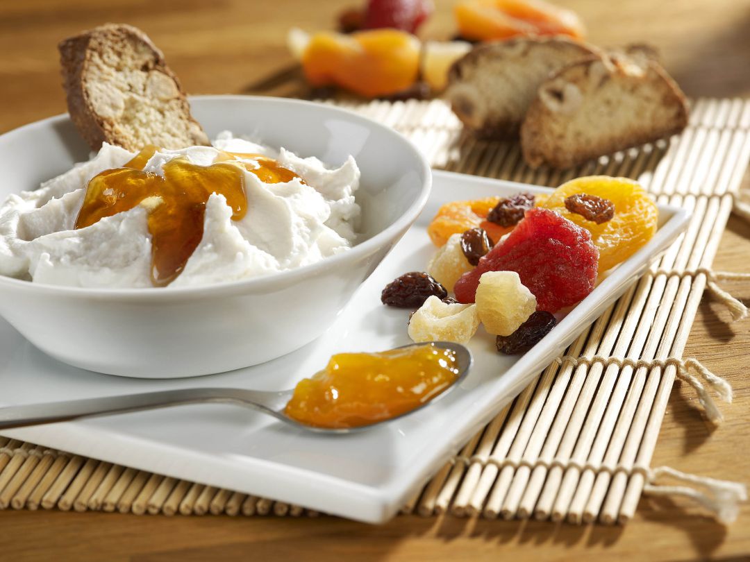 Jordi Roca propone, como postre, 'recuit de Fonteta' con higos, miel y frutos secos. Jordi Roca propone, como postre, 'recuit de Fonteta' con higos, miel y frutos secos.