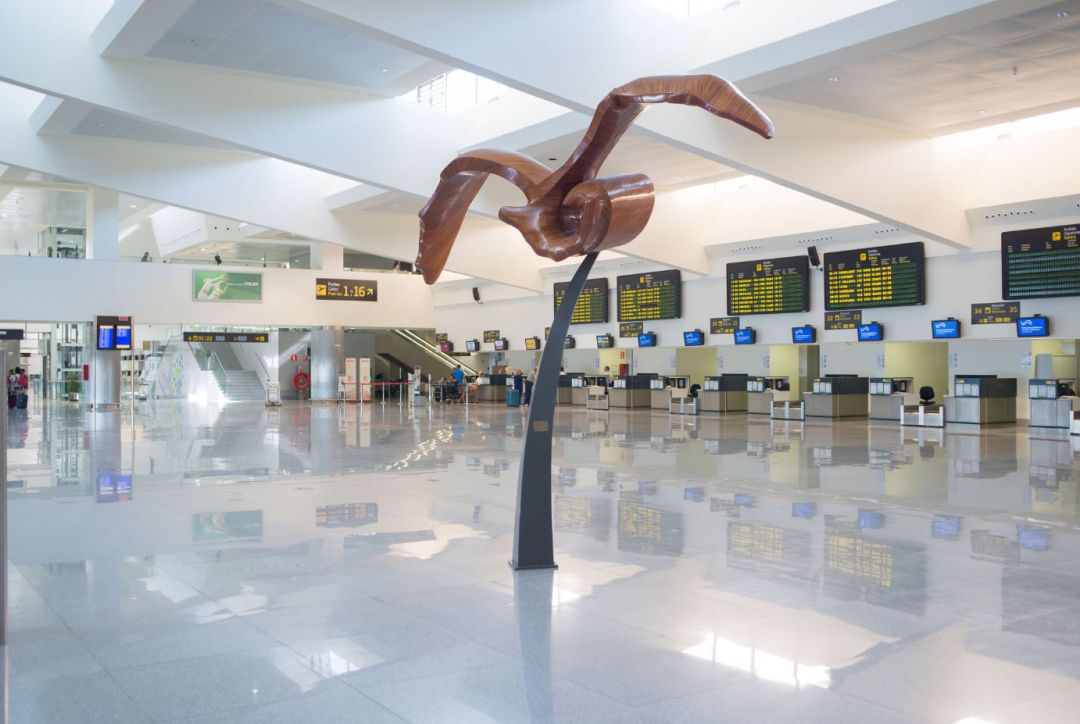 Aeroport de Menorca buit de turistes Aeroport de Menorca buit de turistes