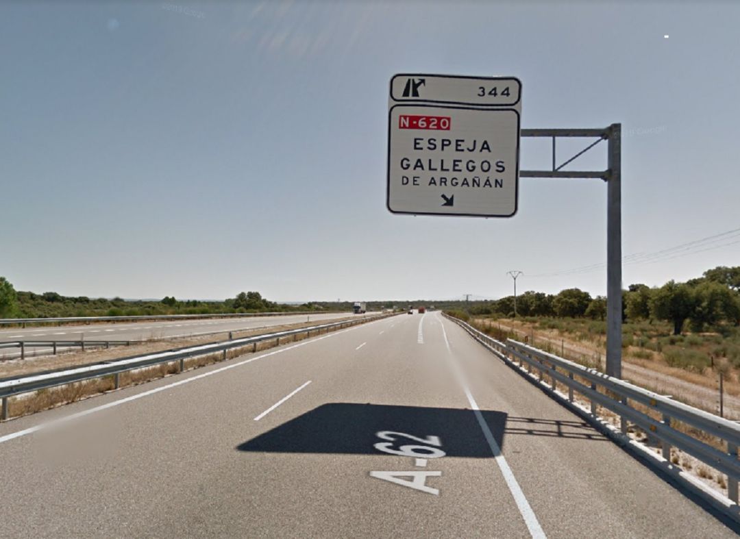 Autovía A-62 a su paso por el municipio de Espeja, en Salamanca. Autovía A-62 a su paso por el municipio de Espeja, en Salamanca.