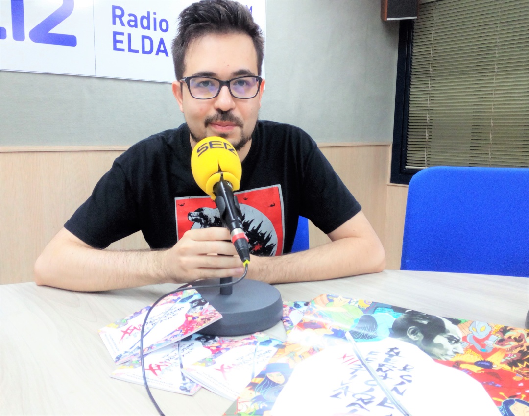 Miguel Herrero en el estudio de Radio Elda SER Miguel Herrero en el estudio de Radio Elda SER