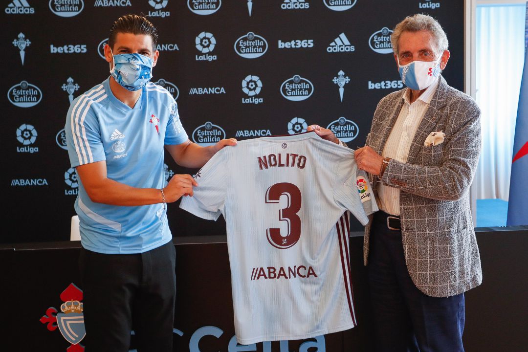 Nolito con Carlos Mouriño durante su presentación Nolito con Carlos Mouriño durante su presentación