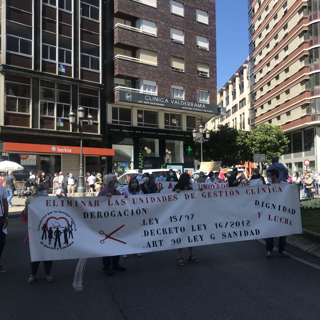 La protesta saltó al asafalto a pesar de las advertencias policiales La protesta saltó al asafalto a pesar de las advertencias policiales