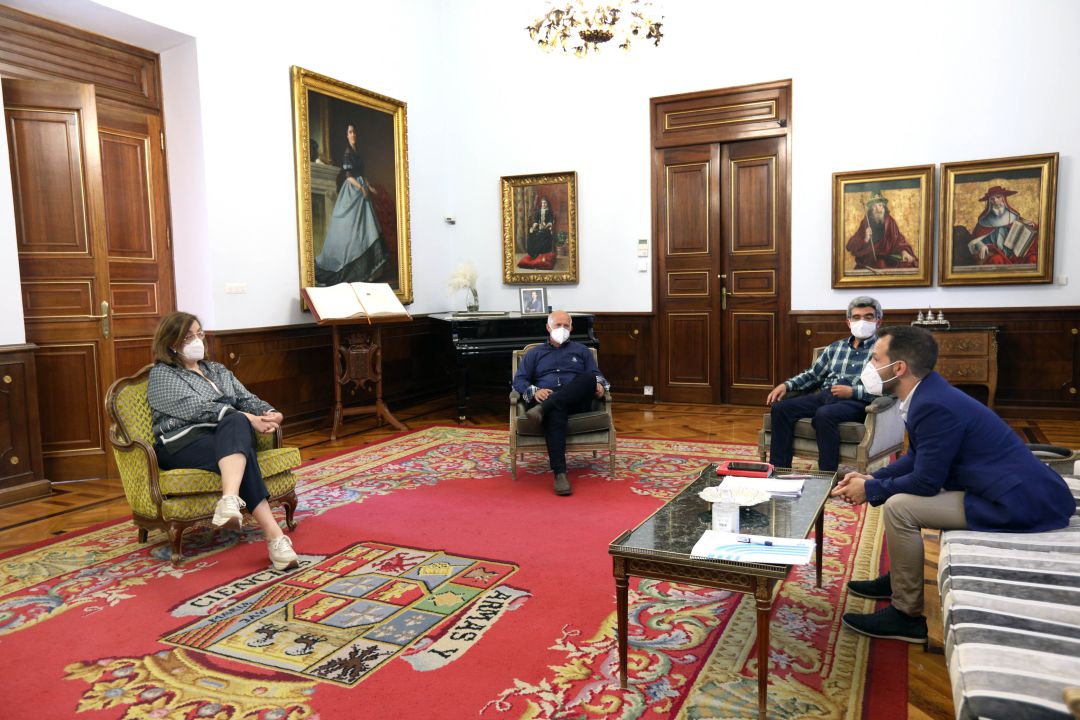 Reunión en la Diputación de Palencia con el alcalde de Barruelo de Santullán Reunión en la Diputación de Palencia con el alcalde de Barruelo de Santullán