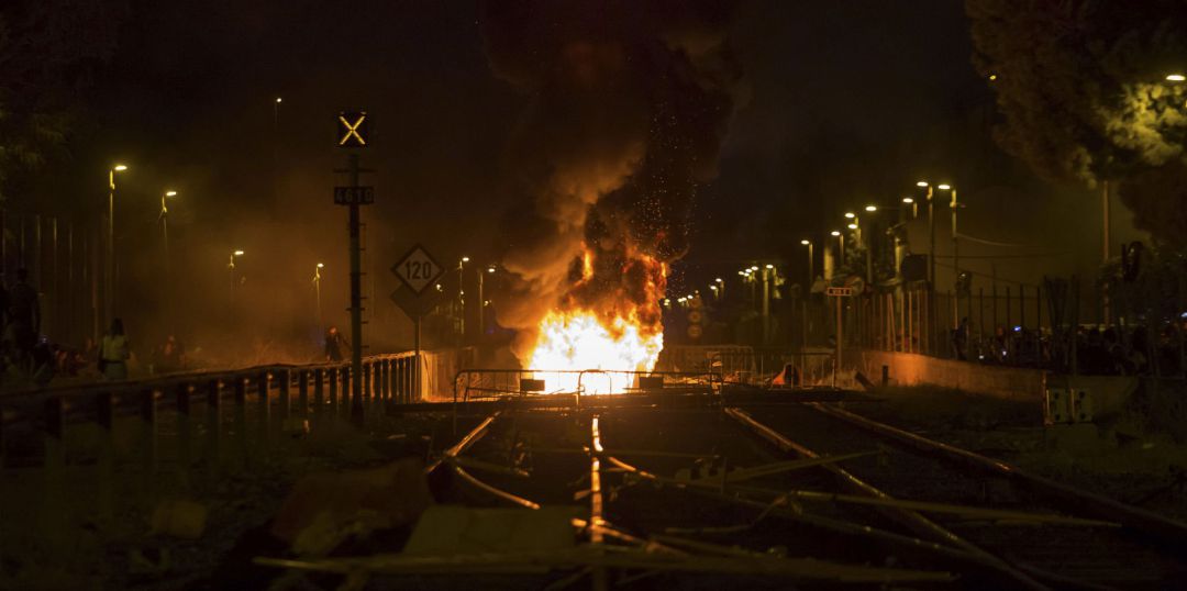 Imagen de la noche del 3 de octubre de 2017 en el entorno de las vías Imagen de la noche del 3 de octubre de 2017 en el entorno de las vías