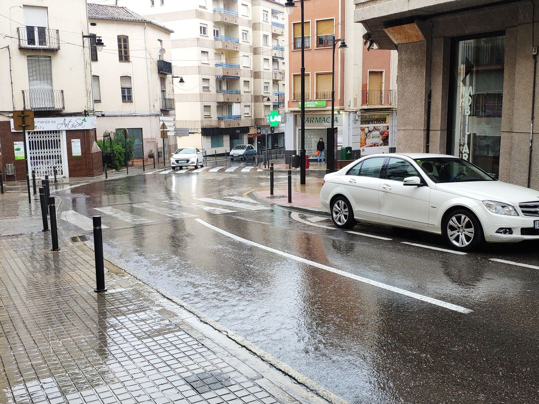 Una de las pluges que van caure sobre Ontinyent Una de las pluges que van caure sobre Ontinyent