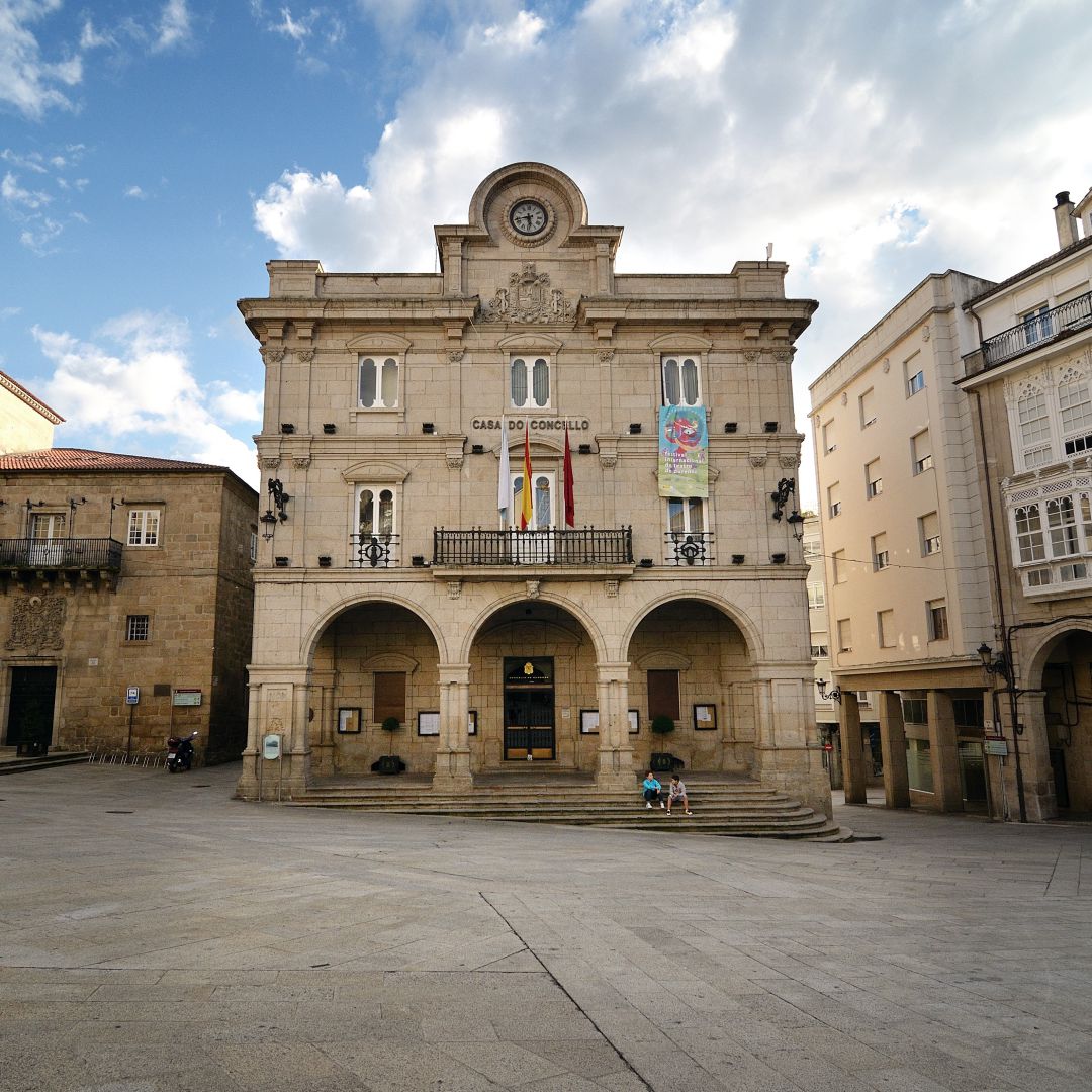 Este lunes el alcalde de Ourense, Gonzalo Pérez Jácome, entregará su propuesta definitiva de fusión de ambos clubes de la ciudad de la 3ª división Este lunes el alcalde de Ourense, Gonzalo Pérez Jácome, entregará su propuesta definitiva de fusión de ambos clubes de la ciudad de la 3ª división
