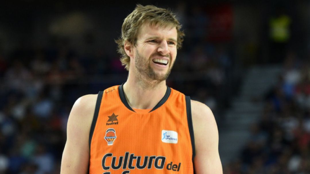 Aaron Doornekamp. Aaron Doornekamp.