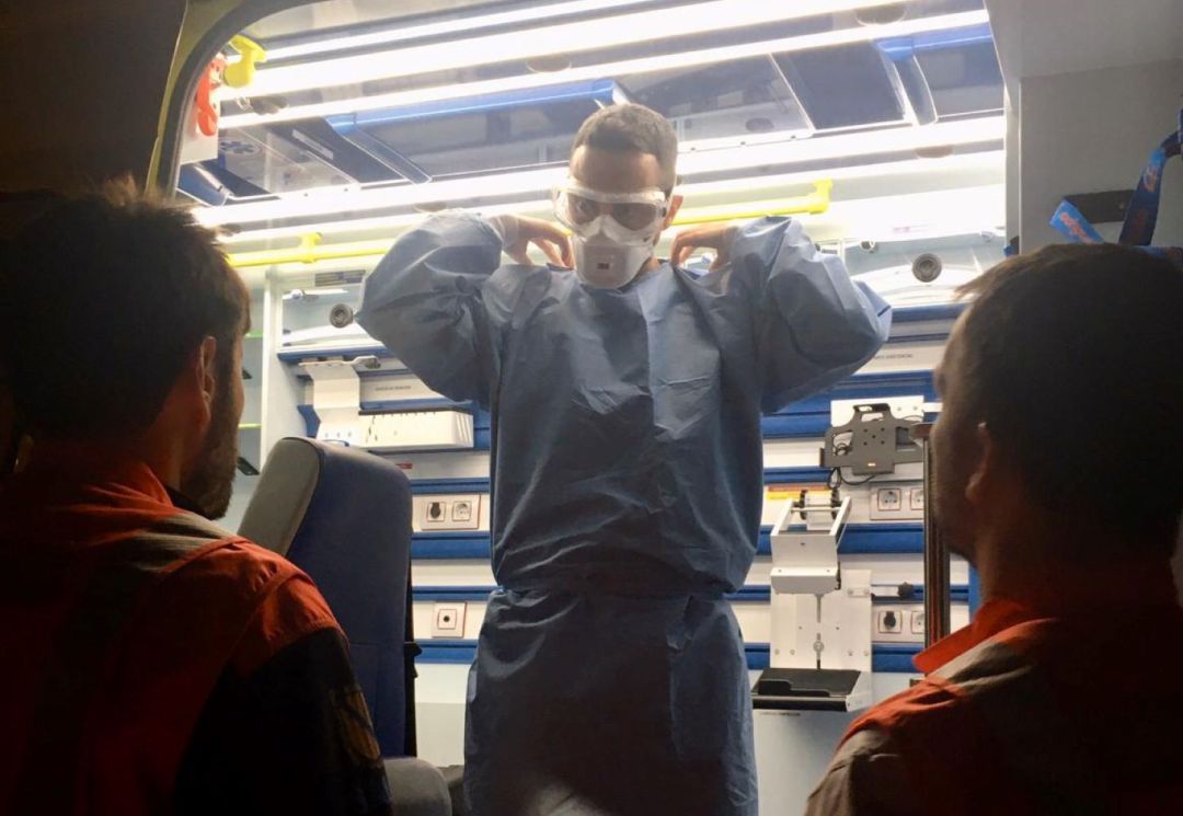 Les UVAC vigilen a tres persones a Menorca tot i que no són casos actius de Covid-19. Les UVAC vigilen a tres persones a Menorca tot i que no són casos actius de Covid-19.