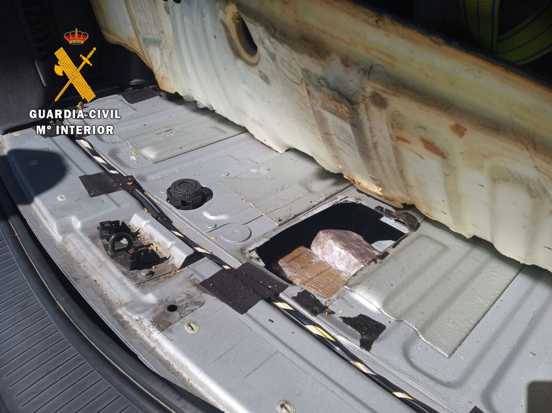 Imagen de lo intervenido por parte de la Benemérita. Imagen de lo intervenido por parte de la Benemérita.