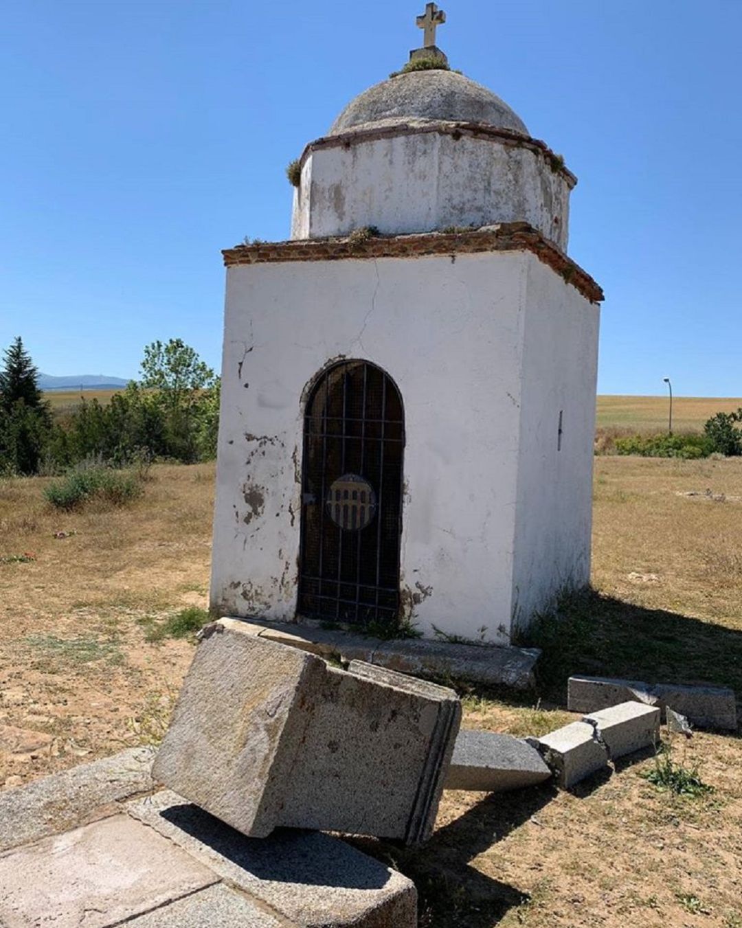 Aspecto de la cruz derribada en los Altos de la Piedad Aspecto de la cruz derribada en los Altos de la Piedad