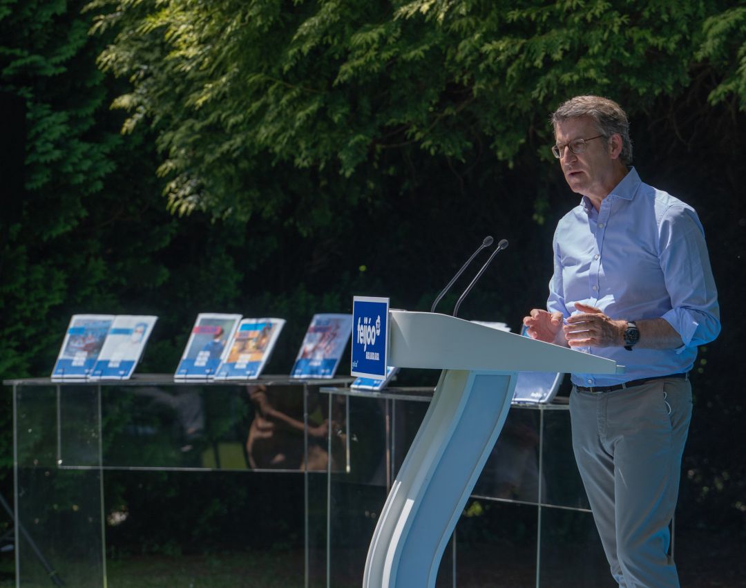 El presidente de la Xunta y candidato del PPdeG a la reelección, Alberto Núñez Feijóo, durante la presentación del programa.
El presidente de la Xunta y candidato del PPdeG a la reelección, Alberto Núñez Feijóo, durante la presentación del programa.