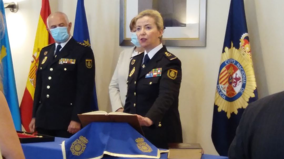 Luisa María Benvenuty jura como Jefa Superior de Policía de Asturias Luisa María Benvenuty jura como Jefa Superior de Policía de Asturias