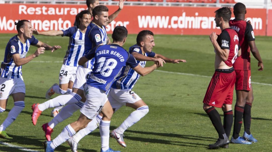 La Ponferradina quiere sentenciar la permanencia. La Ponferradina quiere sentenciar la permanencia.
