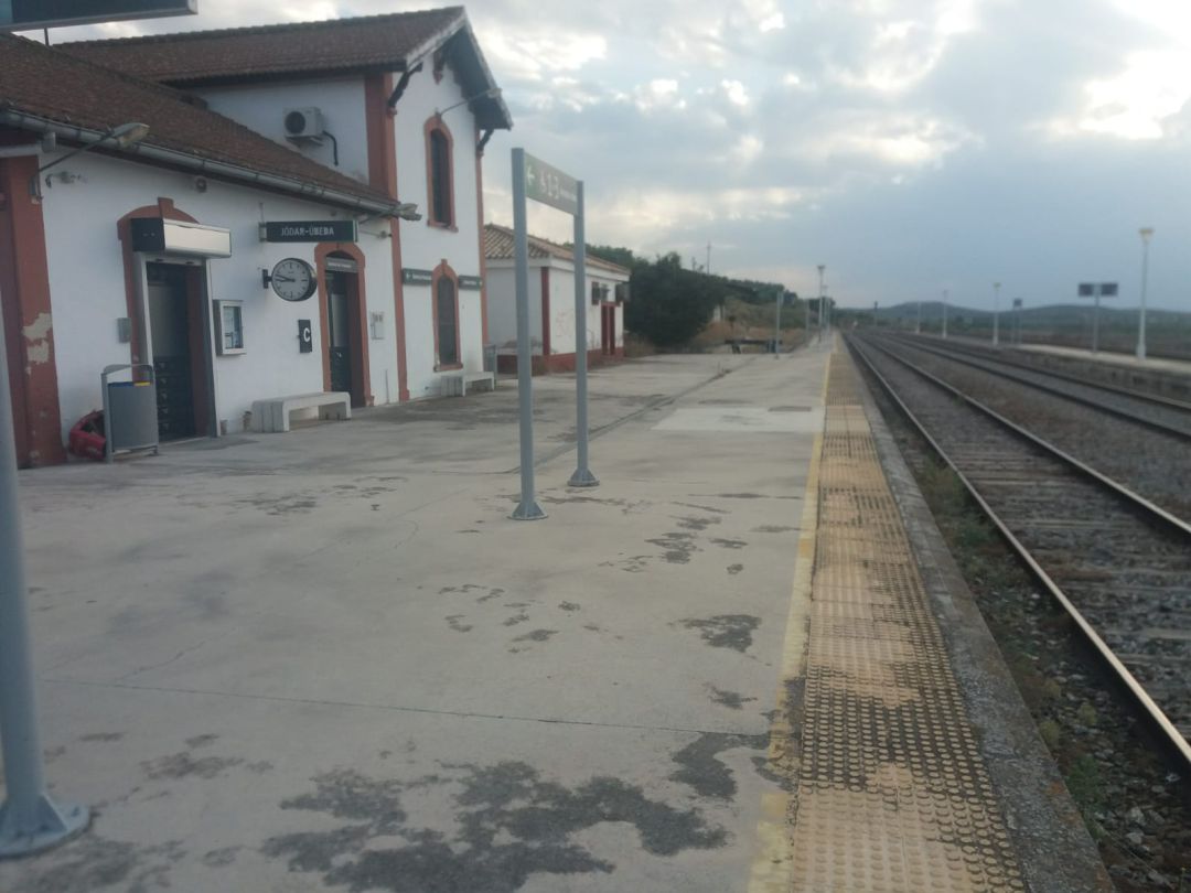 Instalaciones de la Estación de Jódar-Úbeda Instalaciones de la Estación de Jódar-Úbeda