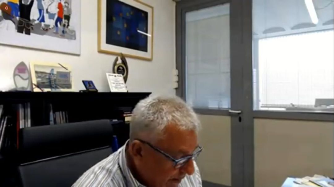 El edil de Cultura, Antonio Manresa, ha tenido que comparecer en el pleno telemático de junio para explicar la contratación de un asesor en su área. El edil de Cultura, Antonio Manresa, ha tenido que comparecer en el pleno telemático de junio para explicar la contratación de un asesor en su área.