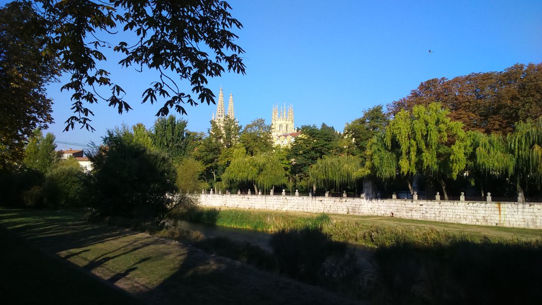 Catedral de Burgos desde el Rio Catedral de Burgos desde el Rio