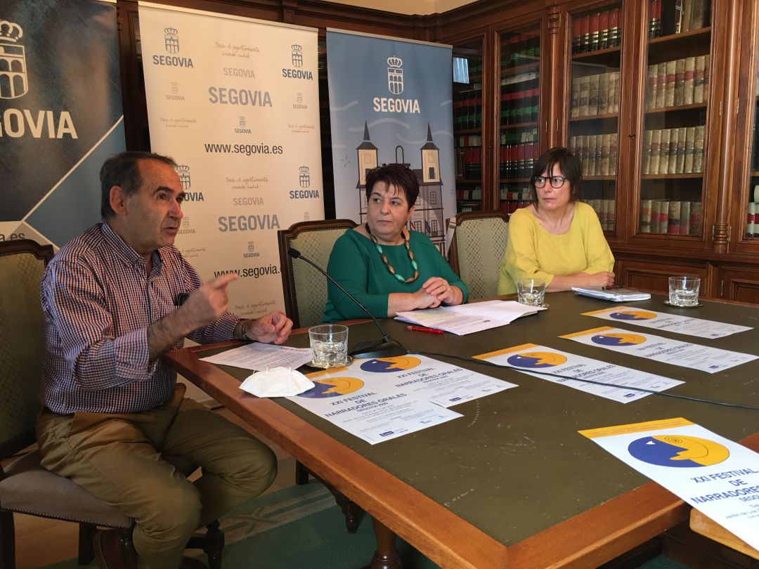 Ignacio Sanz, director del Festival, Clara Luquero, alcaldesa de Segovia y Gina Aguiar, concejala de Cultura. Ignacio Sanz, director del Festival, Clara Luquero, alcaldesa de Segovia y Gina Aguiar, concejala de Cultura.