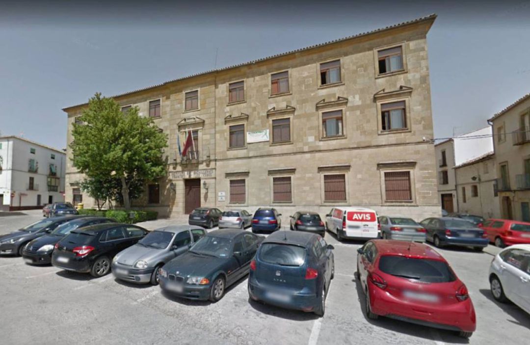 Edificio principial del IES Francisco de los Cobos Edificio principial del IES Francisco de los Cobos