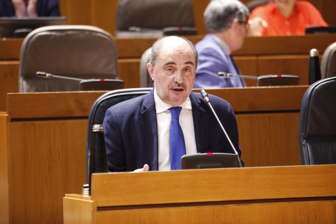 El presidente de Aragón, Javier Lambán, durante la sesión en las Cortes de Aragón El presidente de Aragón, Javier Lambán, durante la sesión en las Cortes de Aragón