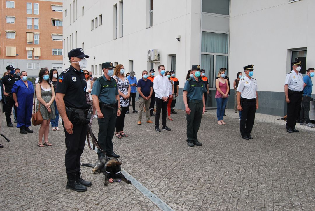 Representantes de varios cuerpos policiales participaron en Parla en el acto conmemorativo del patrón de la Policía Local Representantes de varios cuerpos policiales participaron en Parla en el acto conmemorativo del patrón de la Policía Local