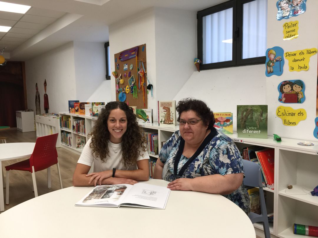 Irene Granados i Sari Sanchis, TASOC de la Biblioteca de Tirisiti. Irene Granados i Sari Sanchis, TASOC de la Biblioteca de Tirisiti.